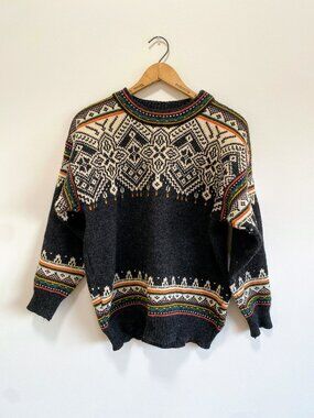 Vintage Dale of Norway Sweater / 100% Virgin Wool / 90s / Size Medium